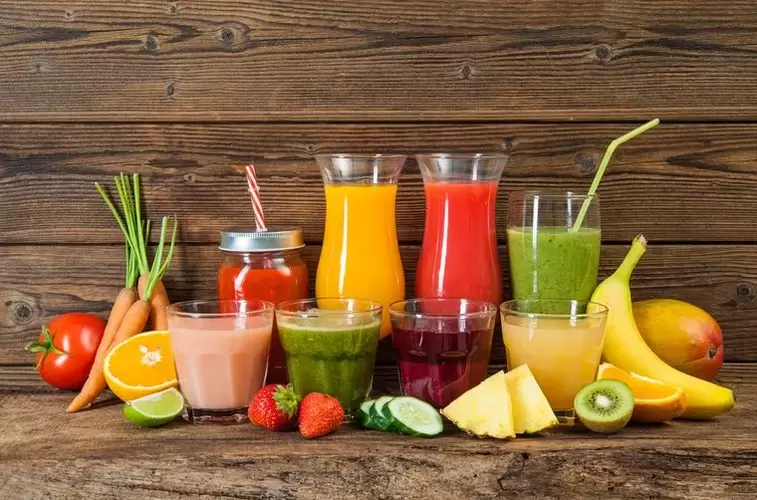 عصائر الفاكهة والخضروات لنظام غذائي للشرب